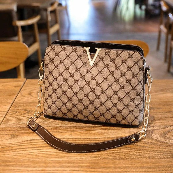 Bolsa de Couro Victoria - Compre 1 Leve 2 - Queima de Estoque! 🔥